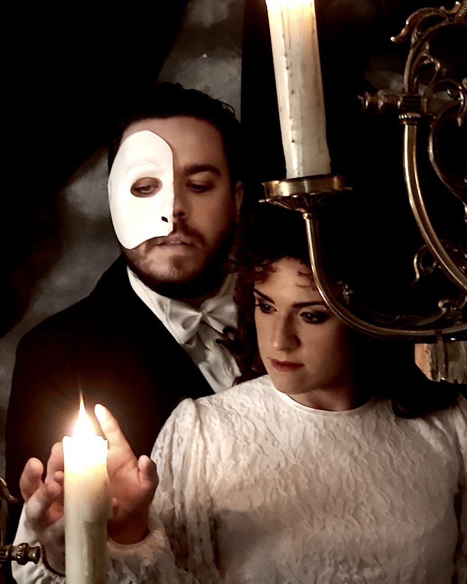 ¡Feliz Día de la Música! Hoy queremos felicitar a todos aquellos que, al igual que nosotros, se sienten acompañados por su Ángel de la Música. 🎭🎼