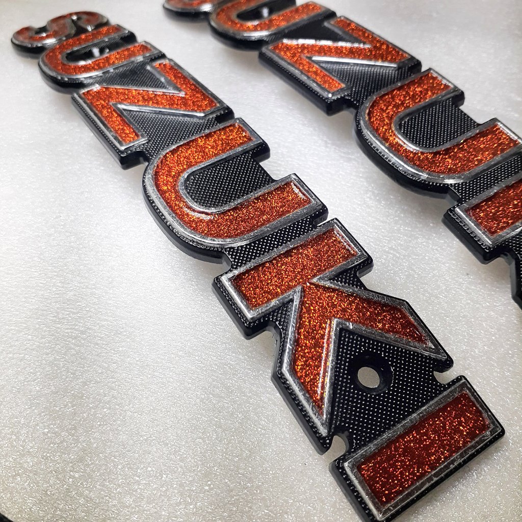 希少！早い者勝ち！GS400 GT380 SUZUKI凹みエンブレム 希少！早い者勝ち！GS400 GT380 SUZUKI凹みエンブレム ショップ 希少