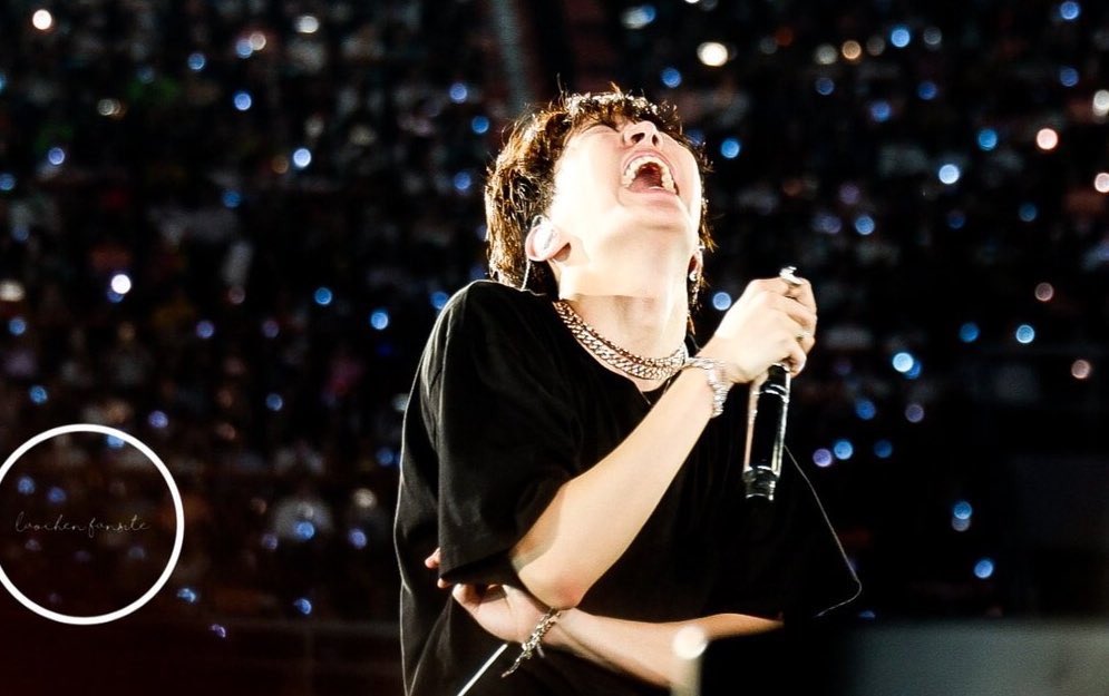 demseokdimple's tweet photo. A happy Hobi sequence is the best kind of sequence. 🌌 https://t.co/T5MlaYxTef