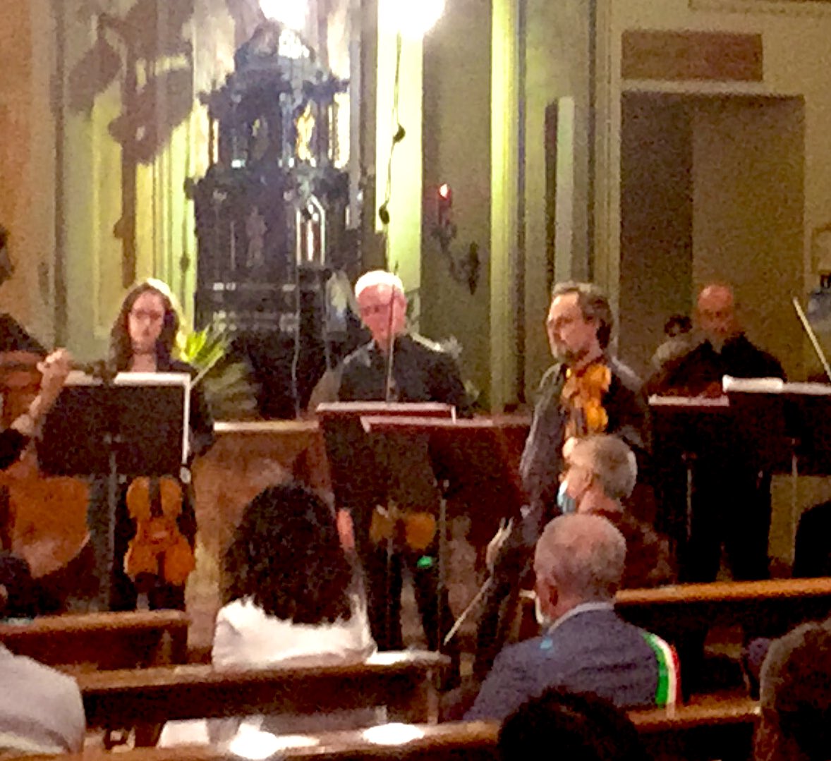 massimopolledri's tweet photo. Ripartiamo assieme dalla musica- concerto di Vivaldi organizzato da @RegLombardia @SBGalli @CasalePusterla bravi!👏 https://t.co/5XONRsBvaS