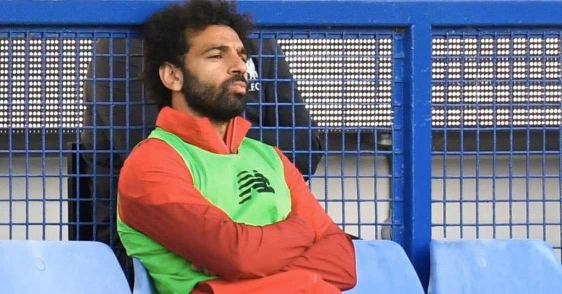 اللي يقارن ماني في صلاح مايعرف بالكوره شيء

اجل تقارن منفوخ ماغير يركض في الملعب بصلاح اللي هو اساس ليفربول !!!