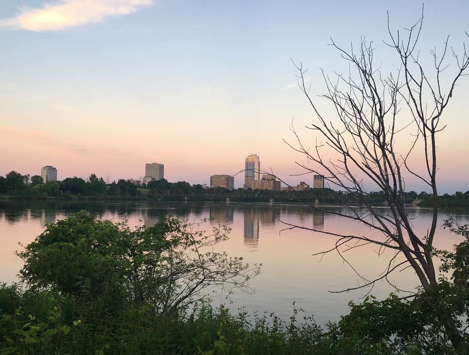 LisaBrianne026's tweet photo. Until a few short months ago, I never would have imagined participating in a virtual #WalkToEndALS due to a health pandemic... THANK YOU to everyone who supported me this year, and to my AMAZING walk committee members who joined me for a 5am sunrise walk! 💜🙌 #OttawaWalkToEndALS https://t.co/sJvFd7LHKw