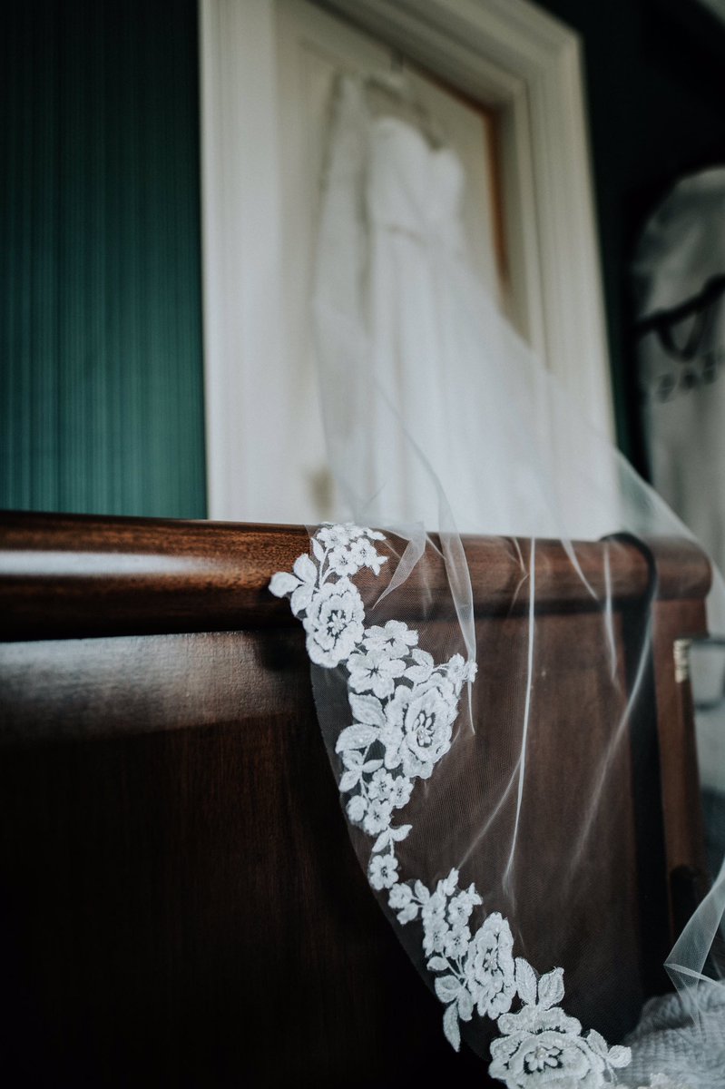 Stayseafin's tweet photo. brides details #weddingseason https://t.co/LNx8K8FD92