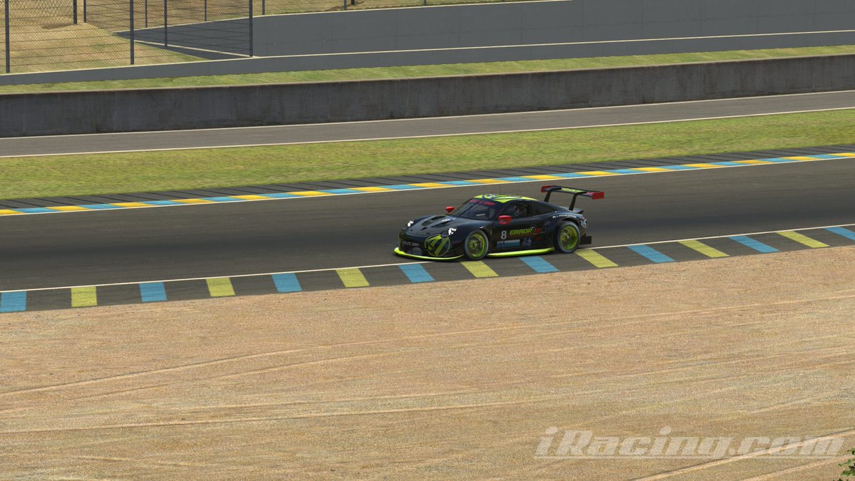 E41SRT's tweet photo. 🏁 Final #24hLeMans 🏁
🎖P8 con un ligero sabor agridulce que hizo perdieramos algo de punta a mitad de carrera, pero en general muy contentos con la implicación y entrega durante de todos y cada uno de los miembros del equipo. Enhorabuena y gracias✌. Fotos última vuelta. #goe41 https://t.co/9pwElaHWgk