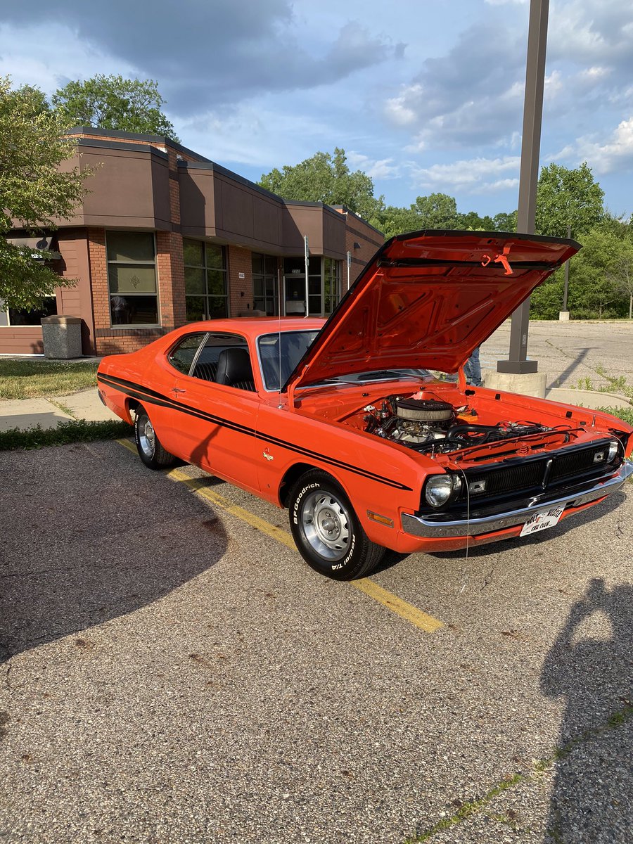 KillionWall's tweet photo. #mopar #dodge hangout with Dad https://t.co/a4JZgQKYmW