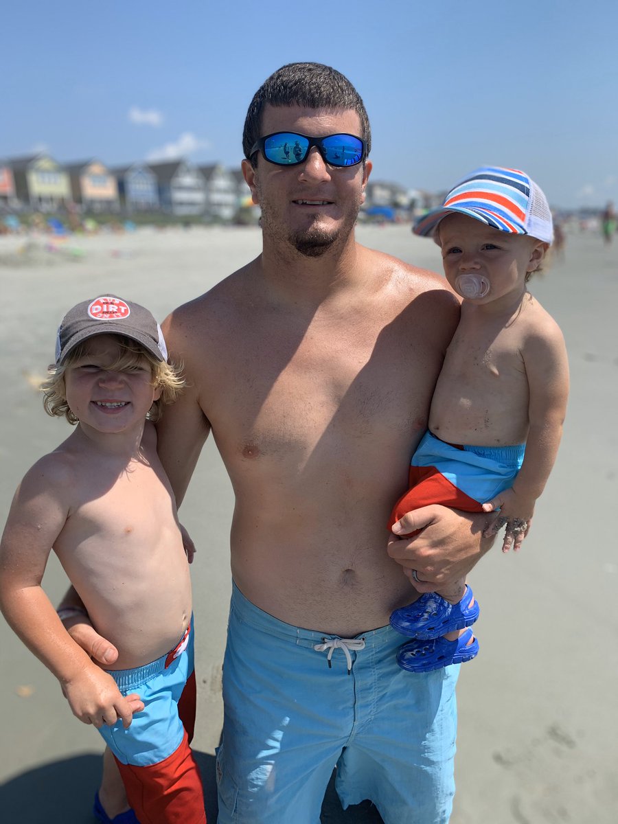 MindyLawson's tweet photo. Happy Father’s Day to our Da @awwebb12 https://t.co/GbcQfkt6gF