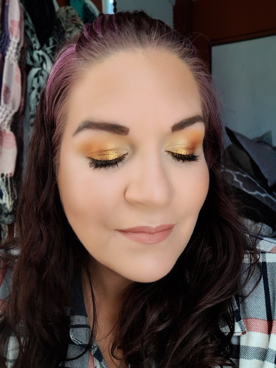 leahmac040602's tweet photo. Birthday makeup! My 7 year old son asked me how old I am today. I told him 19 years old. He looked at me funny and said, oh I thought you were 22!
For the record I'm 22 + 20 😁
Used my new @juviasplace #TheTribePalette for this look.
#birthdaymakeup #motd https://t.co/aJH7TOuClJ