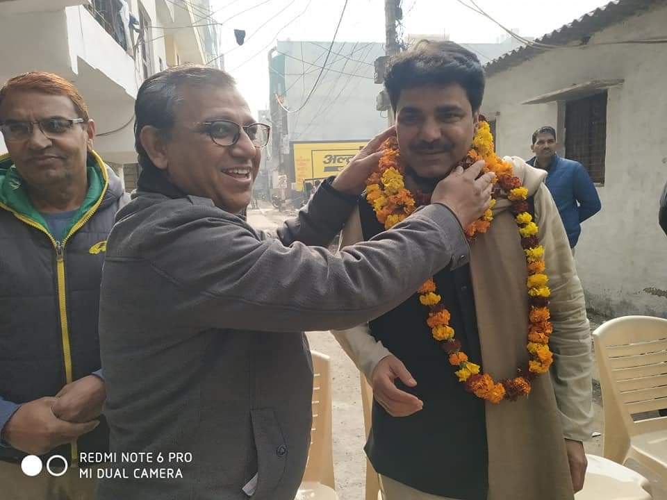 Rajeev1423's tweet photo. Following  MLA Naresh Balyan last 3 years but no action has been taken.Request to all political parties DO NOT VISIT in our area for vote.Road Nahi to vote Nahi
@ArvindKejriwal @LtGovDelhi 
@ArvindKejriwal @AAPNareshBalyan 
@AamAadmiParty 
@p_sahibsingh
@DelhiPwd 
@RahulGandhi https://t.co/iHQJubhYZ3