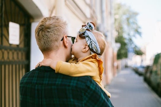 vaohti's tweet photo. To all the wonderful fathers, &amp; mamas who play the role of a father, striving to make the best possible for their children with unconditional love, care, compassion, never-ending strength, we wish you a happiest Father's Day ❤️

Father's Day special deal: https://t.co/7qRMjHv2nr https://t.co/Mgn9ZdWv7L