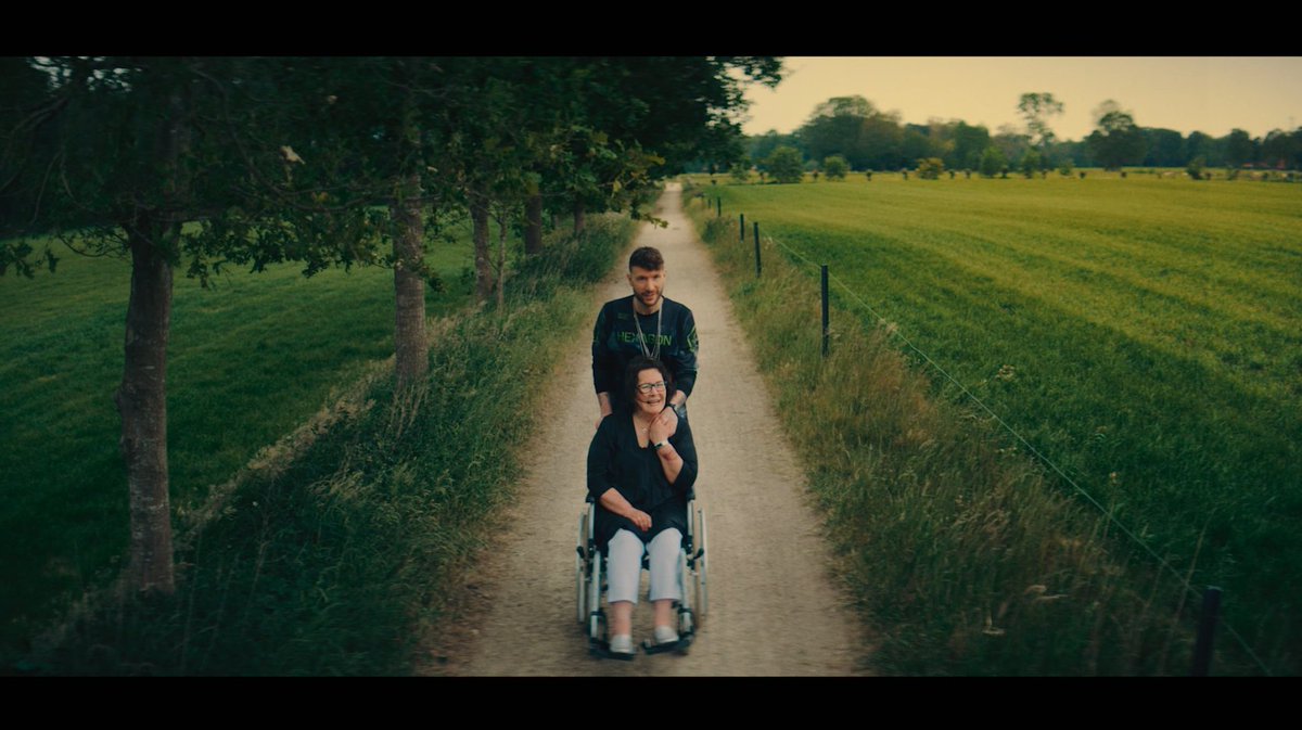 I wanted this MUSIC VIDEO to feel as personal as possible. It features my mom and my life as a son throughout the years. Miss you dad. Happy Fathersday everyone ❤️ tinyurl.com/thousandfacesv…