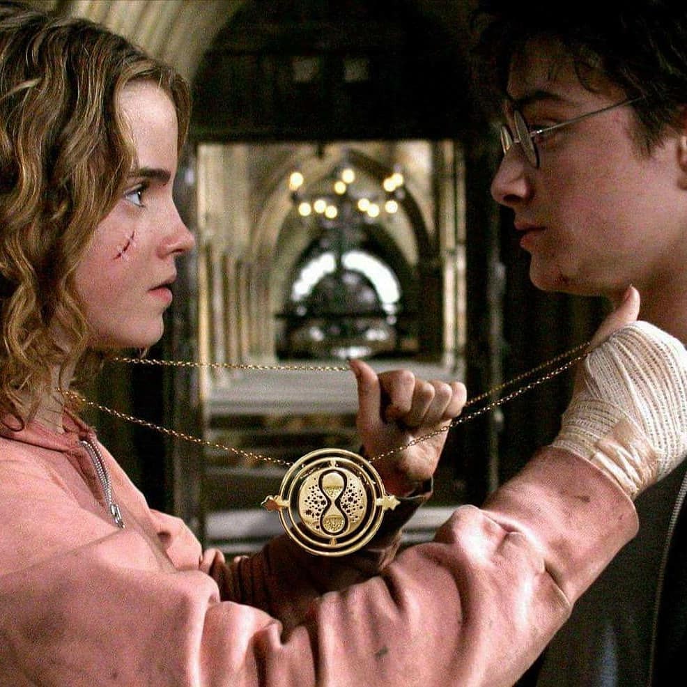 ExpHogwartsBr's tweet photo. Perfeito seria fazer uma Maratona de Harry Potter com a pessoa que eu amo. https://t.co/uMYLaw1khJ