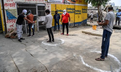 globaltimesnews's tweet photo. As nationalist sentiment in India has risen after the recent border clash, boycotts of Chinese items and apps by Indians may hamstring Chinese businesses there, but the impact will be temporary as both sides need each other to achieve growth.  https://t.co/p539Ozgkfy https://t.co/sysRngPIUP