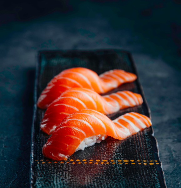 VerlassoSalmon's tweet photo. Happy #FathersDay! Treat dad to a delicious #sushi brunch that he'll 💕!
There are SO many different types of sushi you can make including:
#Makizushi
#Nigiri
#Chirashi
#Hakozushi
#Temaki
What's dad's favorite type?
#SushiTime🍣 #SushiWeek https://t.co/jvCbHQOM9C