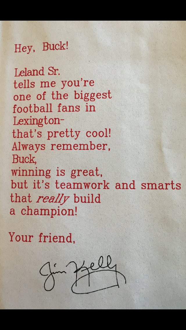 MaestroBuckRyan's tweet photo. Remembering my own father on Father’s Day ... what a gift 💝 he was and what a gift this was! #oldboxes #keepsakes #GoBills https://t.co/3SHnTowoDc