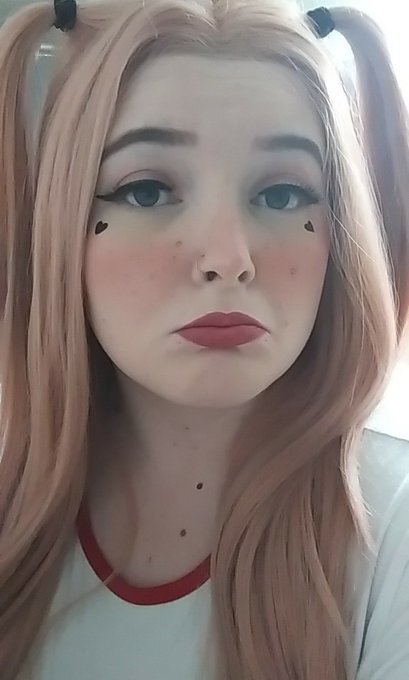 E-girl 😉😍☺️ https://t.co/gouoHXIanw