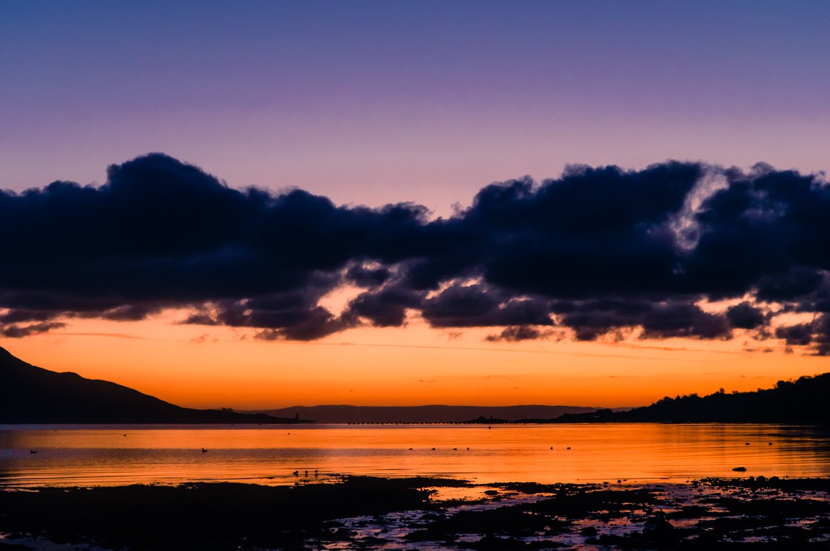 arranphoto's tweet photo. Sunrise during winter, taken from Lamlash on the Isle of Arran on the west coast of Scotland, looking out over Lamlash Bay towards the mainland.
#sunrise #photography #scotland https://t.co/UkjmM7gKc2