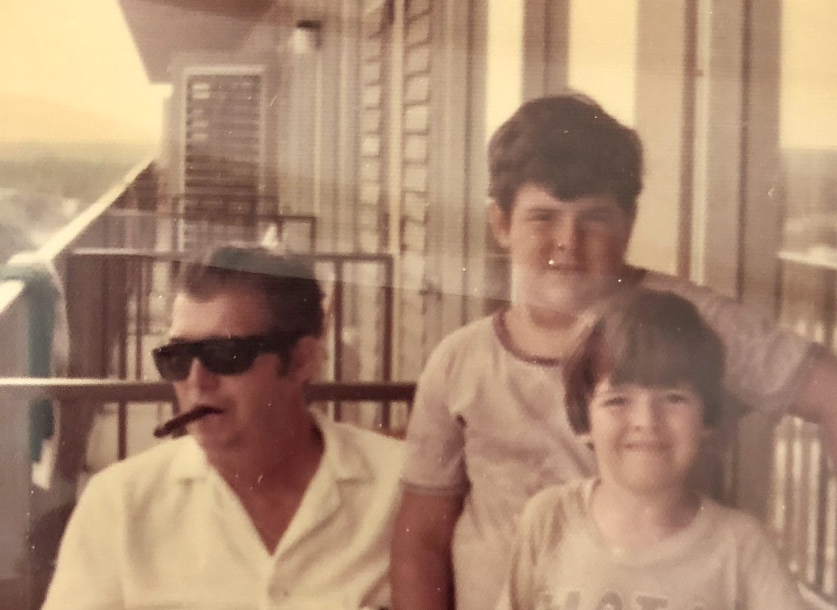 coach_cristobal's tweet photo. Happy Father’s Day!!! Luis Cristobal Sr., Luis Cristobal Jr., &amp; me. Te quiero y te extrano Papa! Keep sending Strength from Above! #GoDucks https://t.co/dqNdNHNr1y