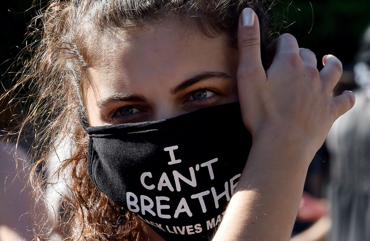 Also in this middle category is gathering outdoors in large groups — such as at a protest. If most protestors wear a mask at all times, this will likely reduce transmissions  https://trib.al/xzMKmkv 