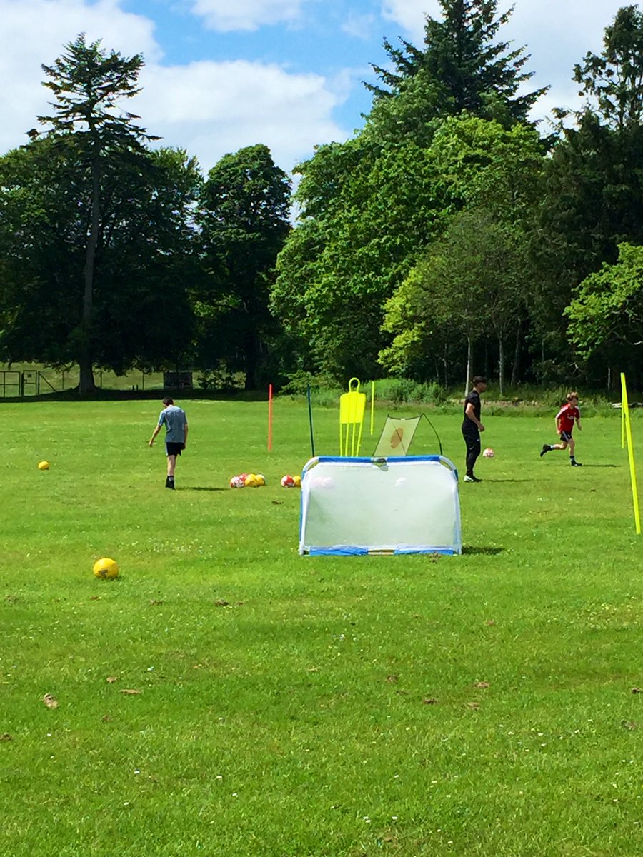 KenRamseyer's tweet photo. Excellent football coaching session delivered by @DdAdvanced  today, the boys were buzzing on the way home! Also, Calum was delighted to catch up with his old coach Dean again! https://t.co/DfakwEvof5
