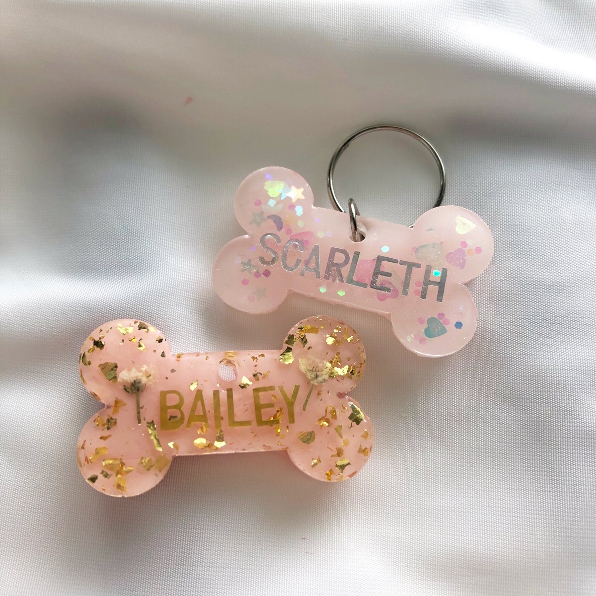 floridclouds's tweet photo. customizable dog tag! #resin #resincraft #dogtag #dognametag #custom #taganjing #tagnama #tagnamaanjing #lucu #unik #hadiah #murah #pilihwarnasendiri #pilihdesignsendiri #kpop #bts #wtbalbum #wtsalbum #gantungankunci #keychain #ganci #bisacustom https://t.co/2eWILm4pnt