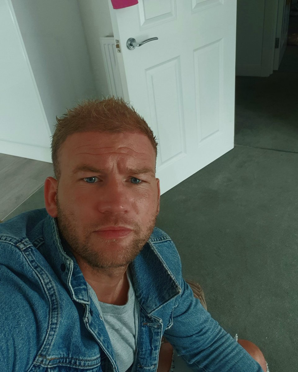 robin_deakin's tweet photo. Hairline is sick and all ur wifes will love the deak https://t.co/RDEyeaE80c