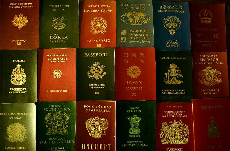 5. All passports come in only four colorsAll national passports are red, blue, green and black, these are the four passport colors. According to  http://passportindex.org&nbsp;, 78 countries have blue passports, 68 have red ones, while only 10 nation passports are black.