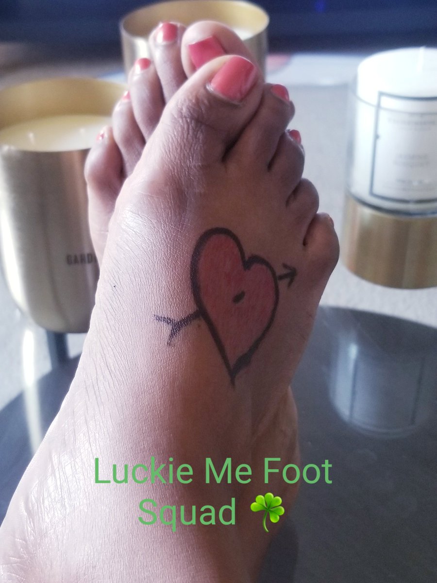 FootLuckie's tweet photo. Foot Love On Father's Day https://t.co/m2iOM2AUvD