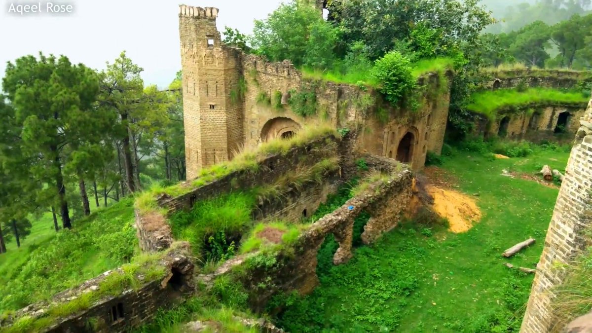 1. Baghsar Fort, Samahni, BhimberBuilt by Mughals, it overlooks the historical route between Plains of Punjab and the Kashmir valley which passed through the city of Bhimber. It is currently closed to visitors due to its proximity to LOC.