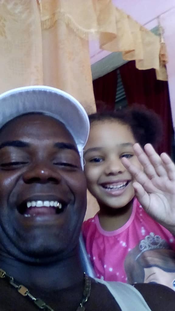 CDIGuaribe's tweet photo. Misión médica cubana en Venezuela , Estado Guárico, municipio San José de guaribe,felicidades a todos los padres de la brigada médica cubana, lejos de sus hijos pero comprometidos con la Revolución Cubana # Cuba coopera# Cuba por la salud.#Cuba salva. https://t.co/7pUyzTOQMO