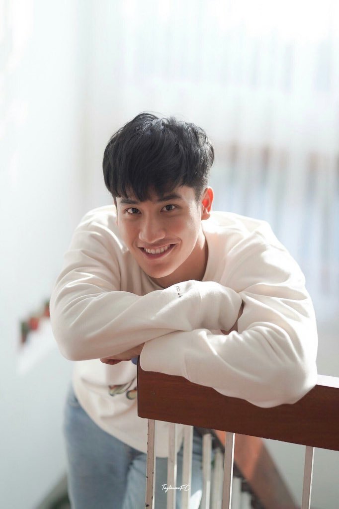 Justtayin's tweet photo. 😬💙 @Tawan_V #โพก้า #ชาวบ้าน #Tawan_V https://t.co/NQVINDwUv6