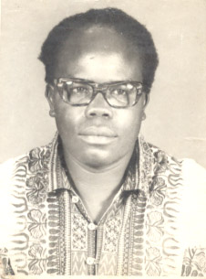 KiapiKFreddie76's tweet photo. Daddy #ProfAbrahamKiapi (RIP) we miss you ON THIS #FathersDay Thank you for the care & love. We as your children will live to your expectations as a #Kiapifamily 2nd -Children & 3rd GENX -grand children. https://t.co/KbsG5i1dr0