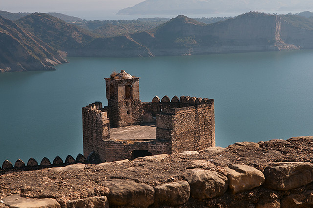 4. Ramkot Fort, Dadyal, MirpurPerhaps the most famous of all forts in Azad Kashmir, Ramkot Fort is majestic. For most part of the year it is only accessible by boat and is located at the point at which Jhelum enters the Mangla Dam.One source says it was built by a Ghorid Sultan