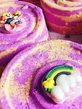 BetterwareManUK's tweet photo. Our Rainbow & Pixie Cloud #BathBombs are now reduced!!! #BoostTorbay #ohsofresh #Offers https://t.co/wtkOwlZgHs
