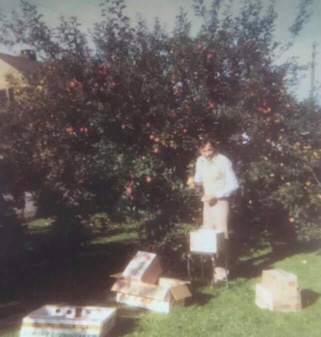 rocketvodka's tweet photo. Happy Father’s Day to all the dads who make #peakmoments possible

#fathersday #vodkafromapples #glutenfree #nosugaradded #nocarbs #handcrafted #local #apples #rocketvodka https://t.co/XpPoCpHVoP