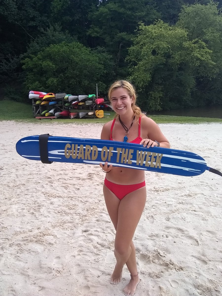 BarcroftBeach's tweet photo. Lolo Azcarate is our latest #lifeguardoftheweek She received the honor of carrying the blue rescue tube for exceptional work ethic and pride. Her polite customer service was acknowledged by a resident this week. Lolo is a 5th year #lifeguard. This is her 2nd year with our agency https://t.co/KPCwumR7sE