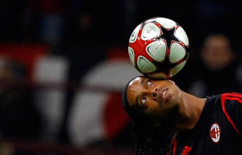 Ronaldinho à Milan, c’est 26 buts en 95 matchs, il aura apporté, par moments, ses habituels gestes de classe et fait rêver le public milanais.Mais ses vieux démons l’ont rattrapé et ne lui ont pas permis de faire aussi bien qu’avec le Barça..