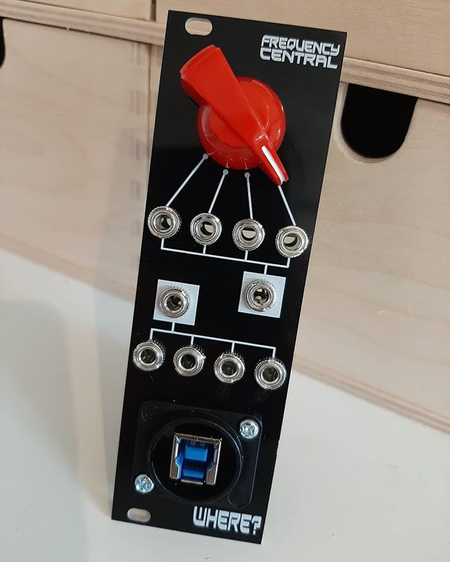 Strange Custom Thing.

📸 instagram.com/p/CBtKeDWBHOR/ via tweet.photo