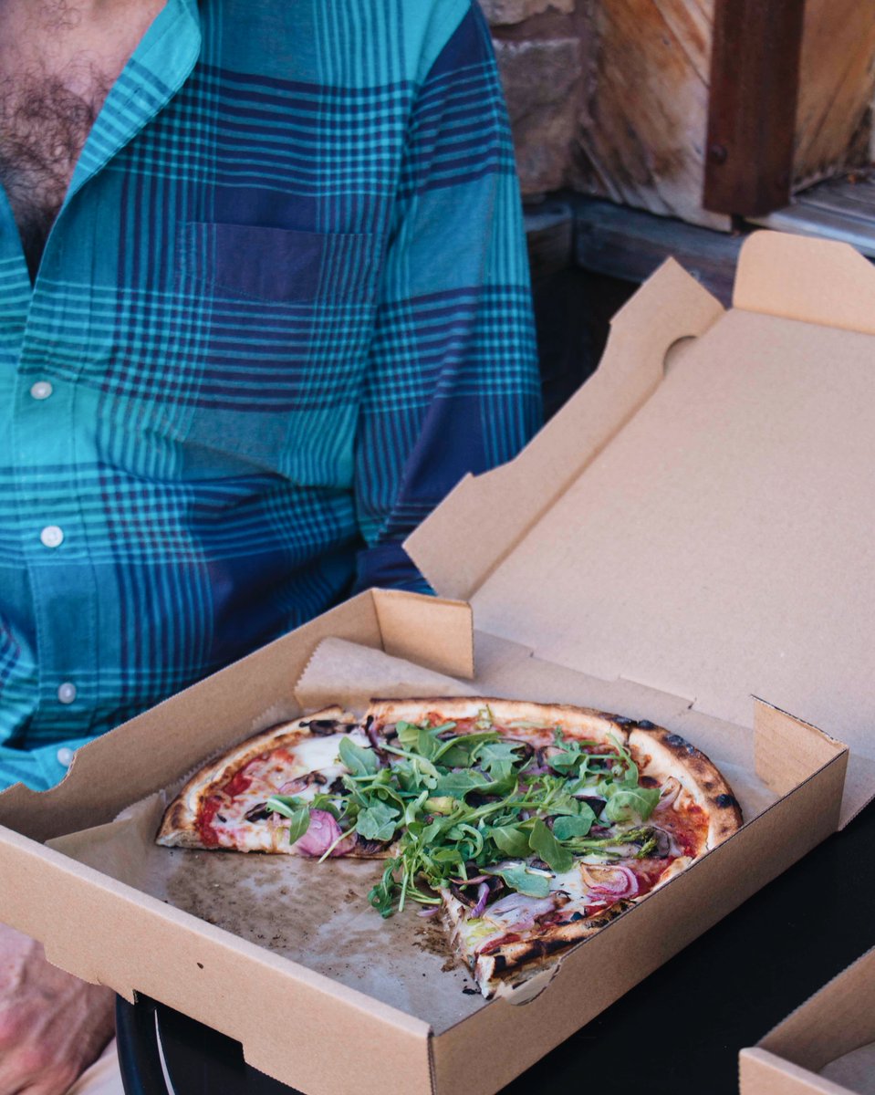 FirepieSF's tweet image. Is your dad or father-figure a pizza guy? Then he would love some Firepie Pizza for his Father's Day lunch! Quality ingredients, wood-fired, and delivered right to your door. 🙌
Happy Father's Day, SF. Be safe! 🧡
Start order: firepie.com
#FirepieSF #OnlyInSF