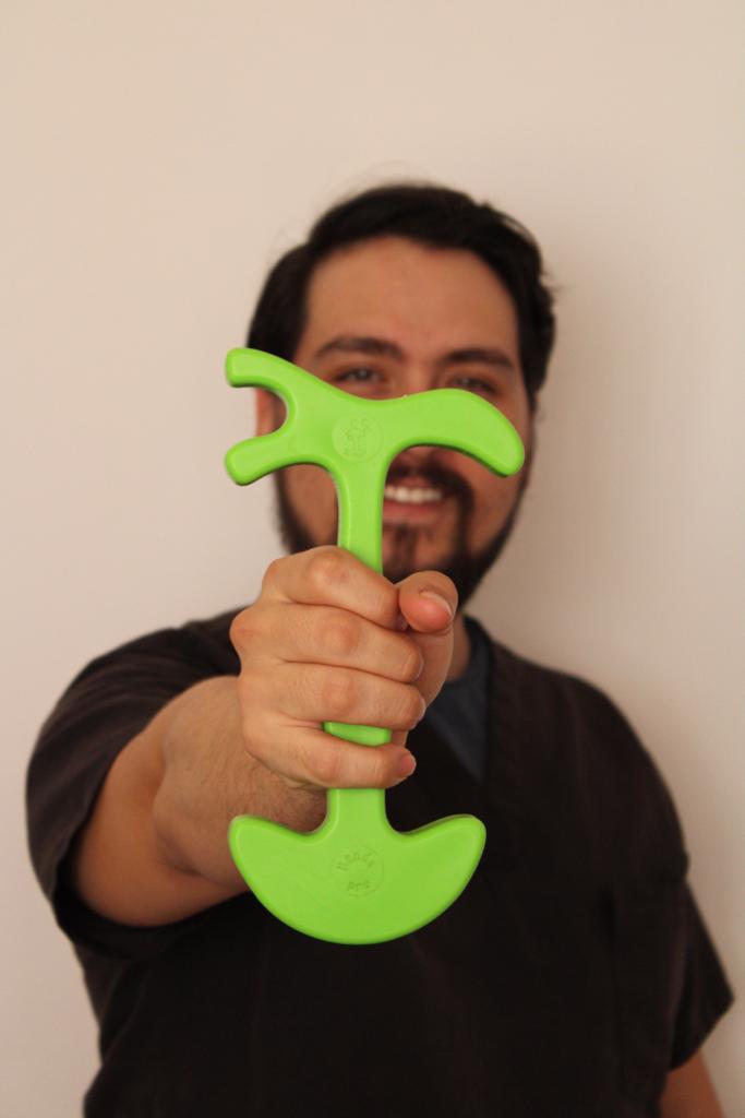 OmarLZ13's tweet photo. Preparación, estudio, dedicación, carácter, fuerza tanto física como mental nos llevan a mejorar como personas y profesionistas.
Nunca dejes de estudiar y aprender. #fisio #handspro #regresaremosalanormalidad
#fuerzamexico https://t.co/jzjF1PHb3H