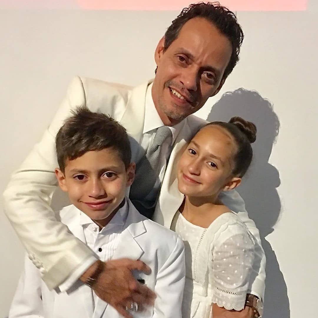 MarcAnthony_Mex's tweet photo. Reposted from @palabrasdelalma_fc π₯° Jennifer Lopez π deseando a Marc Anthony un feliz dΓa del Padre!. Reposted from @jlo Happy Fatherβs Day flaco!! Wishing you the best day today. π¨βπ§βπ¦πβοΈ - #regrann
#fcinternacionalpalabrasdelalma #MarcAnthonyfans #MarcAnthony #jlococonuts https://t.co/xojh0G3YcS