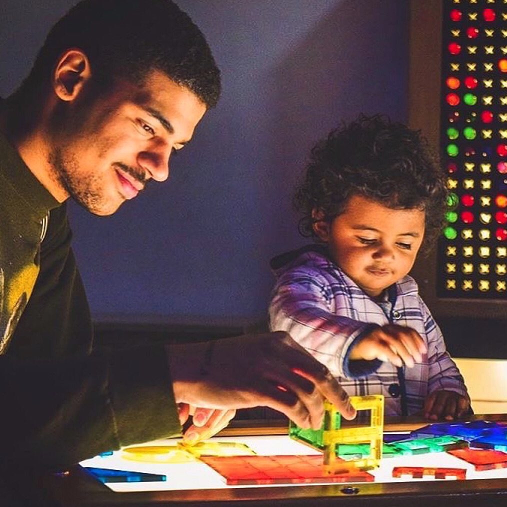 PortlandCM's tweet photo. #HappyFathersDay : To the dads, dadas, daddies, papas, grandpas, caregivers & ALL father figures who light up our lives...thank you!
Who are you celebrating? #pdxkids #pdxdad https://t.co/vTRX1ojUxp