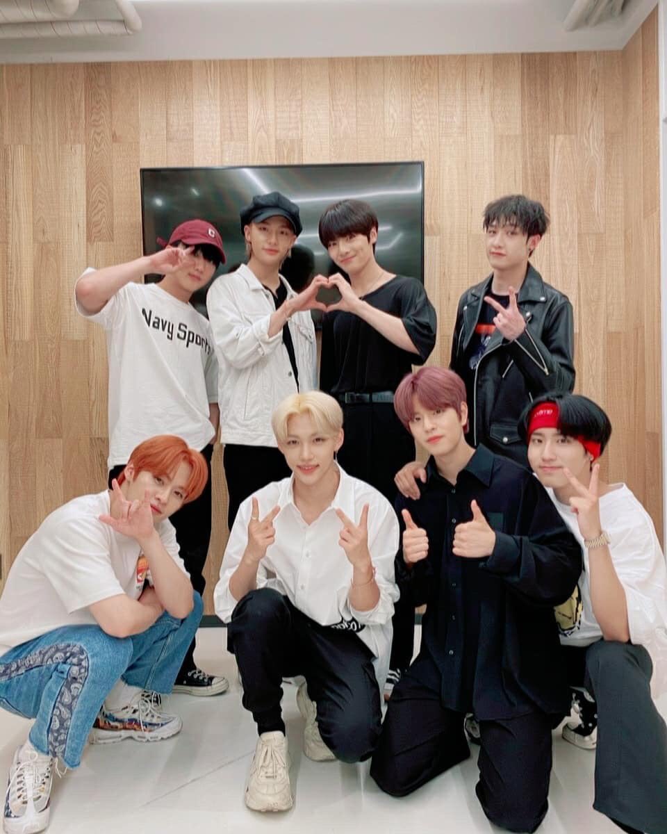 reasons why  @Stray_Kids is privileged compared to other groups    — a thread ;  #스트레이키즈  