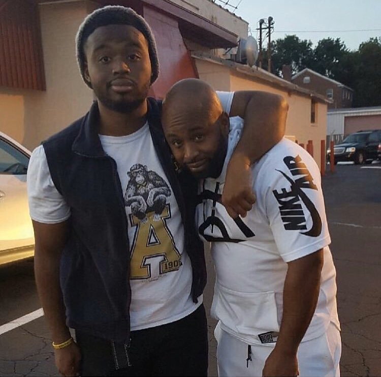 TheOreoAdmiral's tweet image. Can’t wait till I get new pictures with you 😂😂😂😂. Happy Father’s Day, Pop. Love you #FreePops