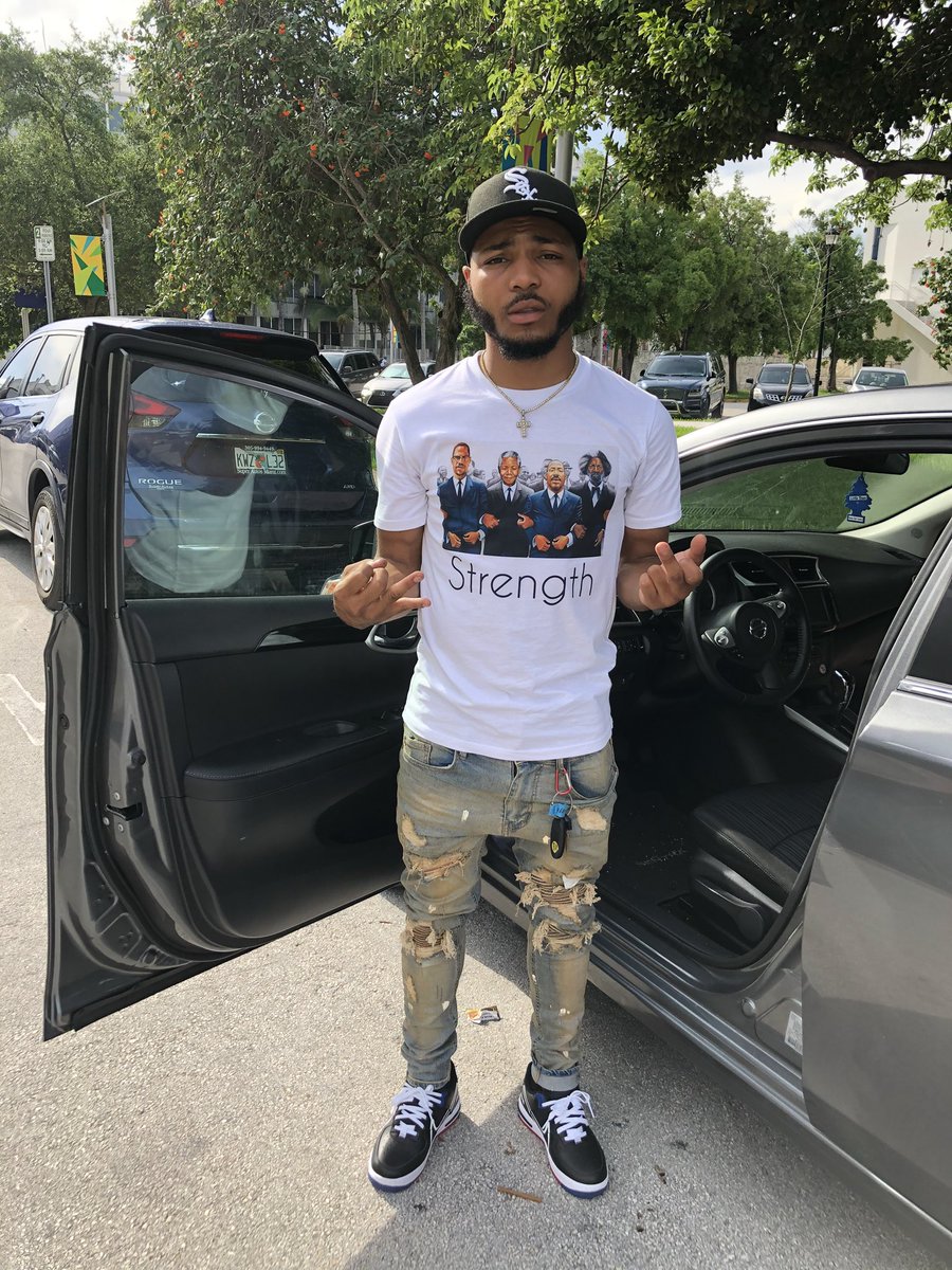 bsresie's tweet photo. Whn its bout money fuvk how u feel #bagboy bosshit https://t.co/oIIgOcwJuB