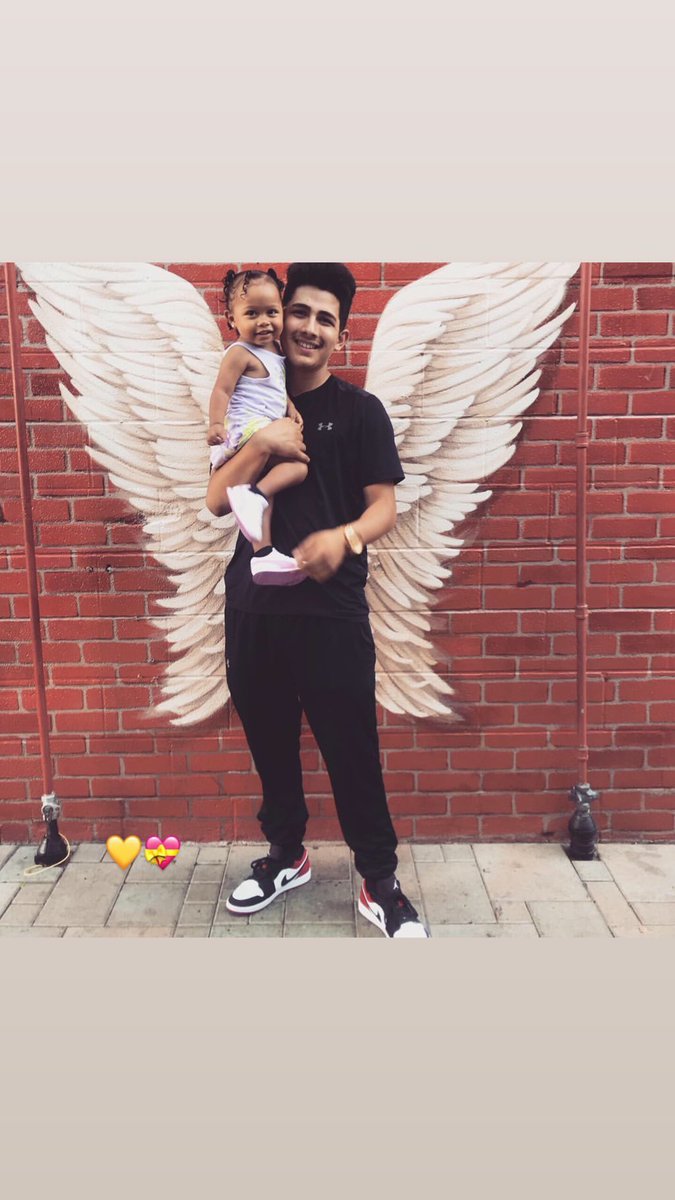 SsJuan909's tweet image. You will never be alone , Daddy loves you Leyla 🌸💛 #HappyFathersDay2020 #fath