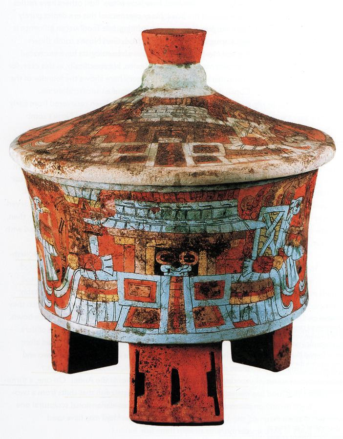 Au Classique Ancien (200–600), les Mayas copient aussi Teotihuacan en faisant des vases stuqués, à l’exemple du Vase Dazzler, qui représente un souverain sous la forme de sa tombe.