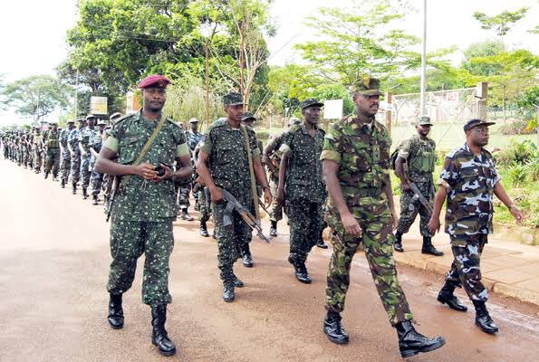 BucuraPatie's tweet photo. Facts about Muhoozi Kainerugaba ℹ️ III 

He was born on 24 April 1974, he’s a Ugandan military officer. 
A Lieutenant General in the Uganda People's Defence Force (UPDF) and was the commander of the Special Forces Group. 
#MuhooziProject https://t.co/LPu102JWND