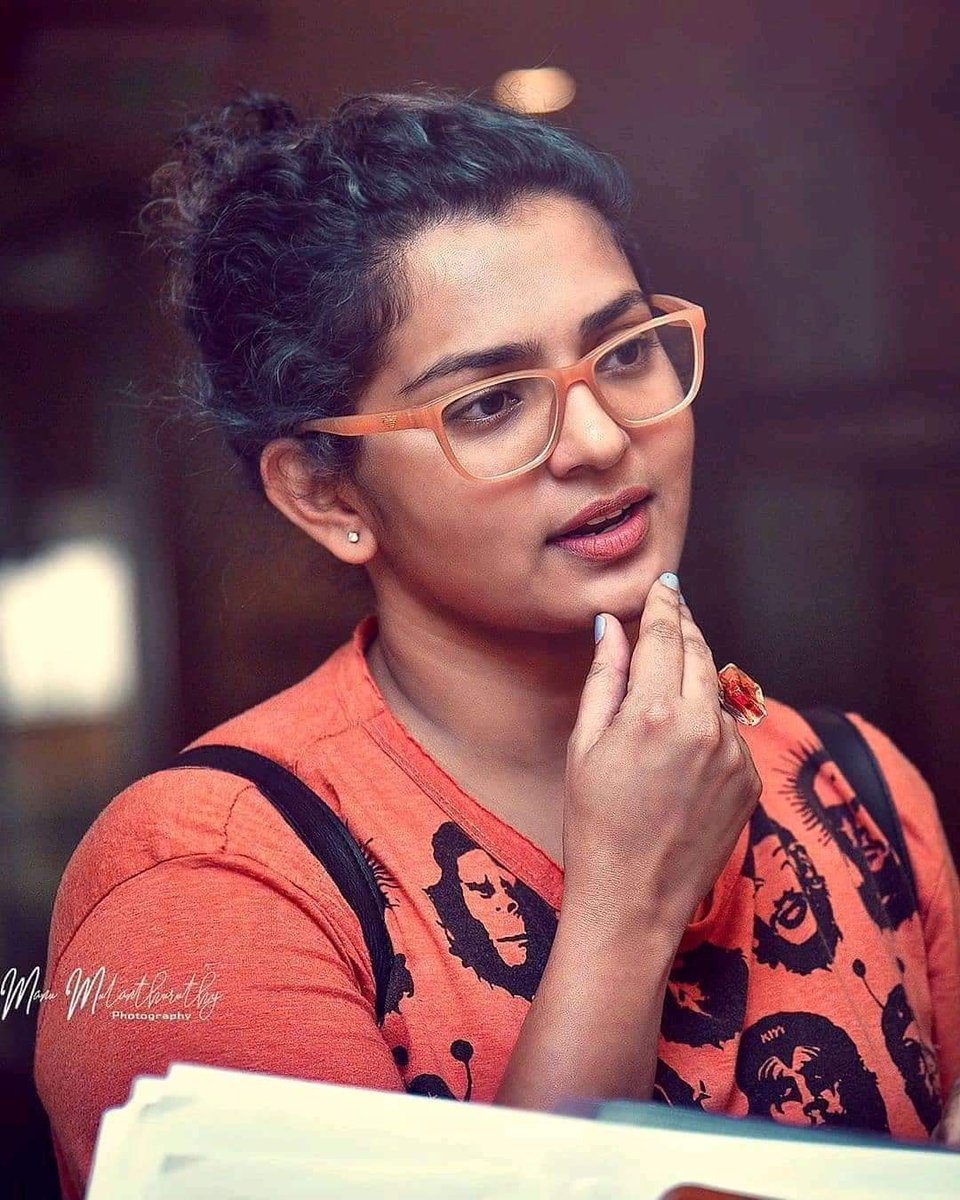 paruarmy's tweet photo. LADYSUPERSTAR 😎💥

Bold &amp; Beautiful @parvatweets mam 😍

#parvathy #parvathythiruvothu #LadySuperstar #Mollywood https://t.co/trFZu7FMDT