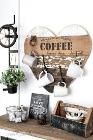 PositivePyrami1's tweet image. Karen types love to decorate with words all over their house, like they're labeling and segregating everything. "Live Laugh Love" on doormat. "Coffee" spelled out on the coffee rack. "Laundry" above the washer in case we're too dumb to know what washers are for... 🙄😂#DecorFail