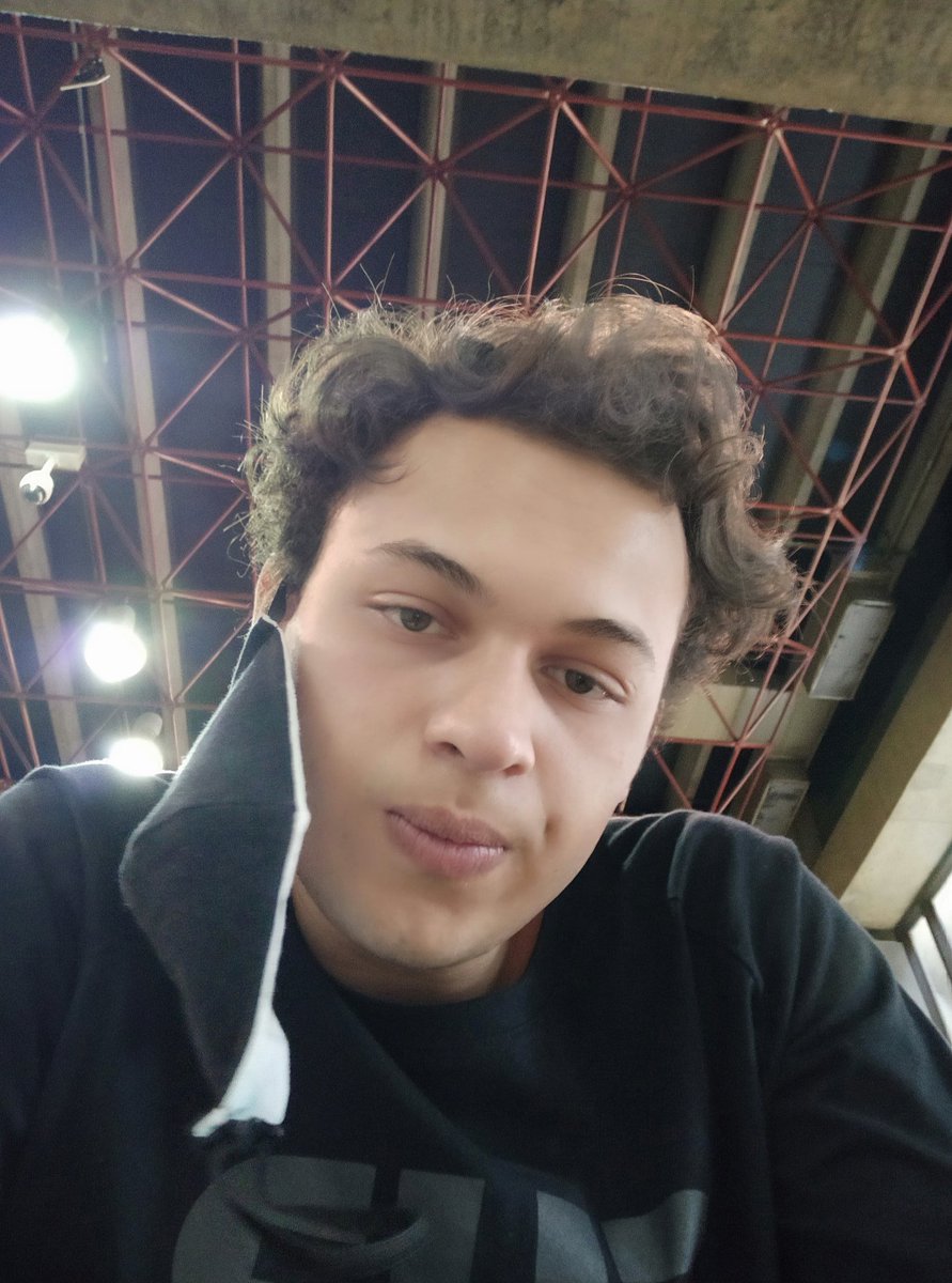 Alissonjnrskt's tweet photo. Como eu queria estar no dia do skate/ como eu estou https://t.co/DAC8VFRt57